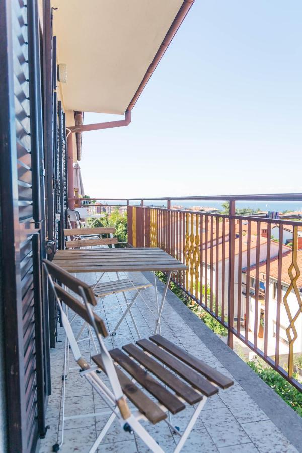 Auberge de jeunesse Sobe Kaki In Kivi à Izola Extérieur photo